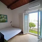 Fronte Mare Lu Apartament *